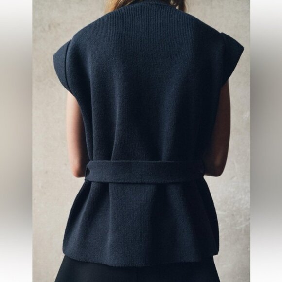 ZARA OVERSIZED KNIT VEST - Picture 6 of 7